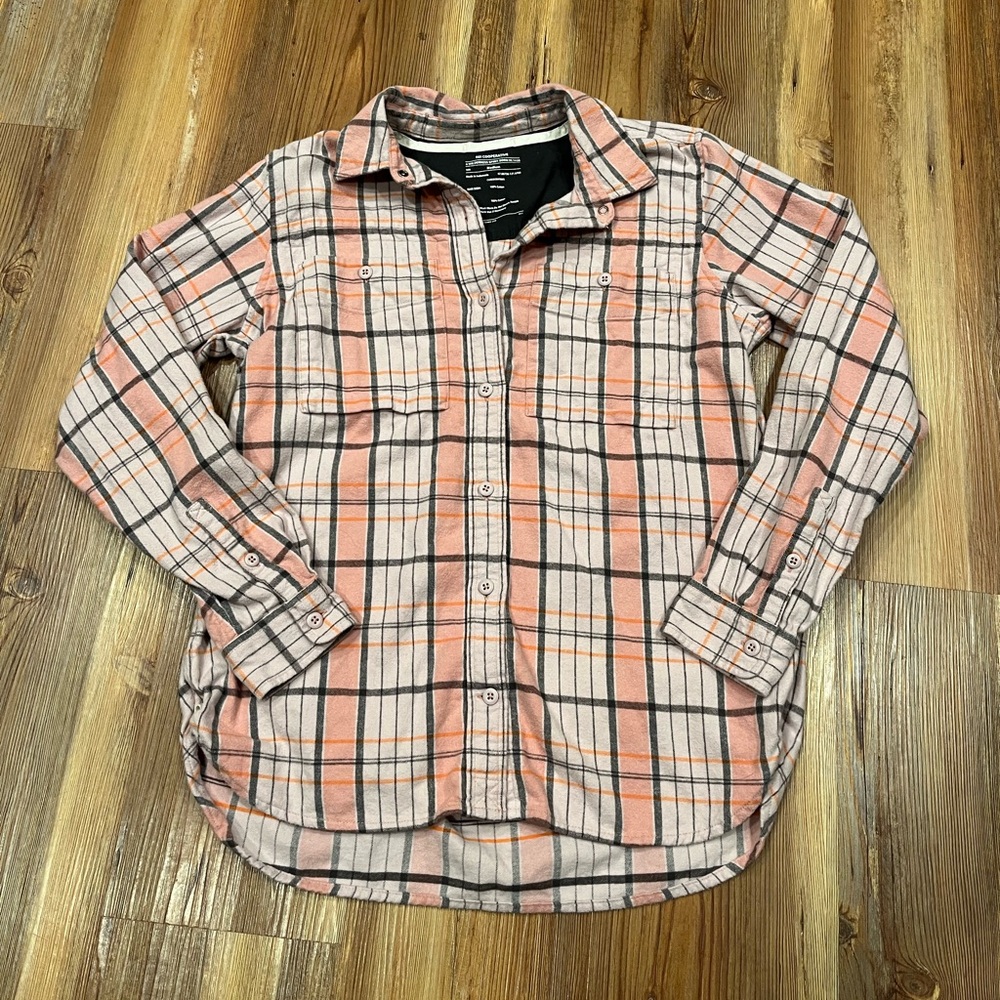 Women’s REI button up flannel